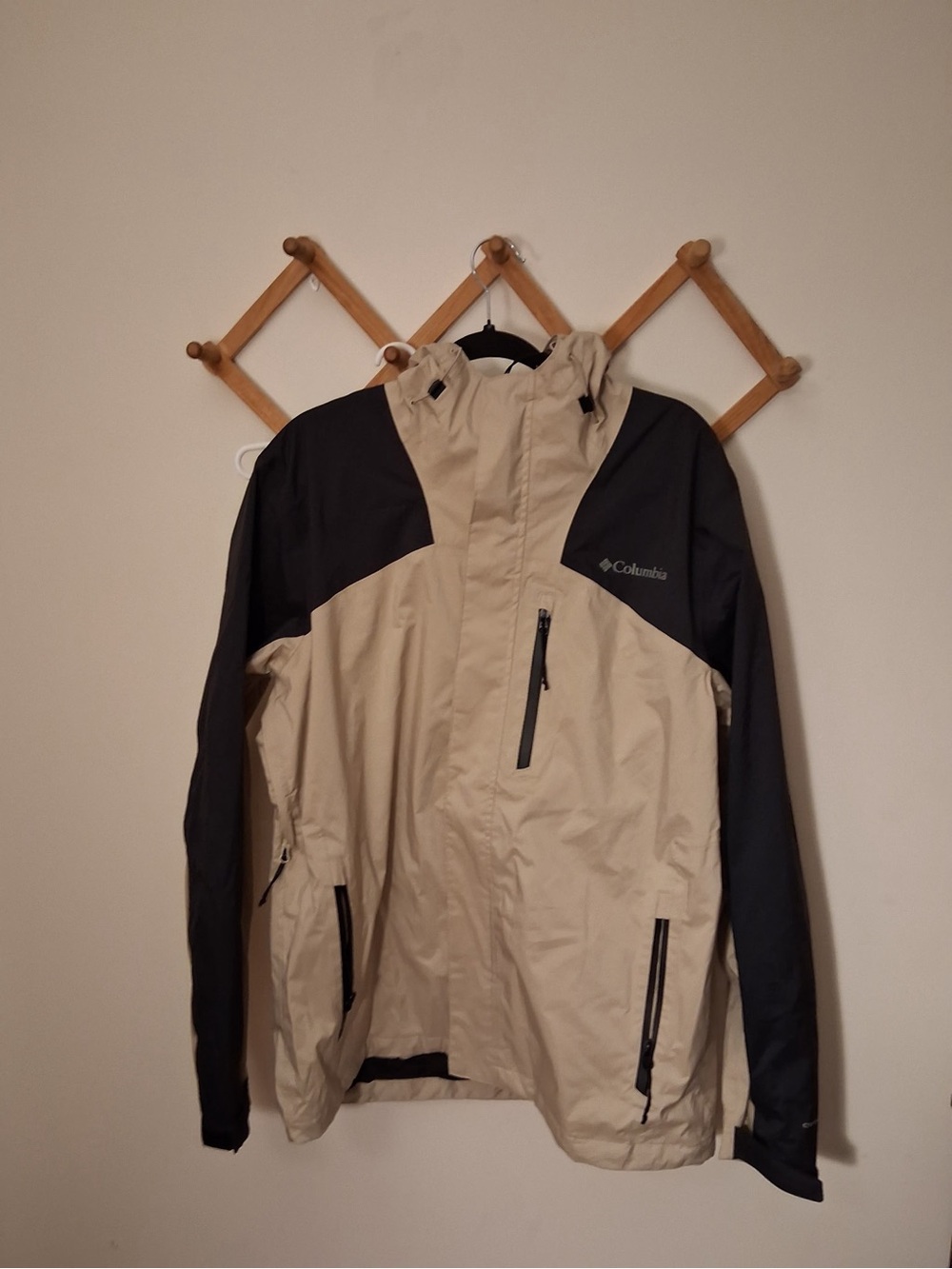 Columbia L Men's Two-Tone Beige & Black Waterproof Jacket